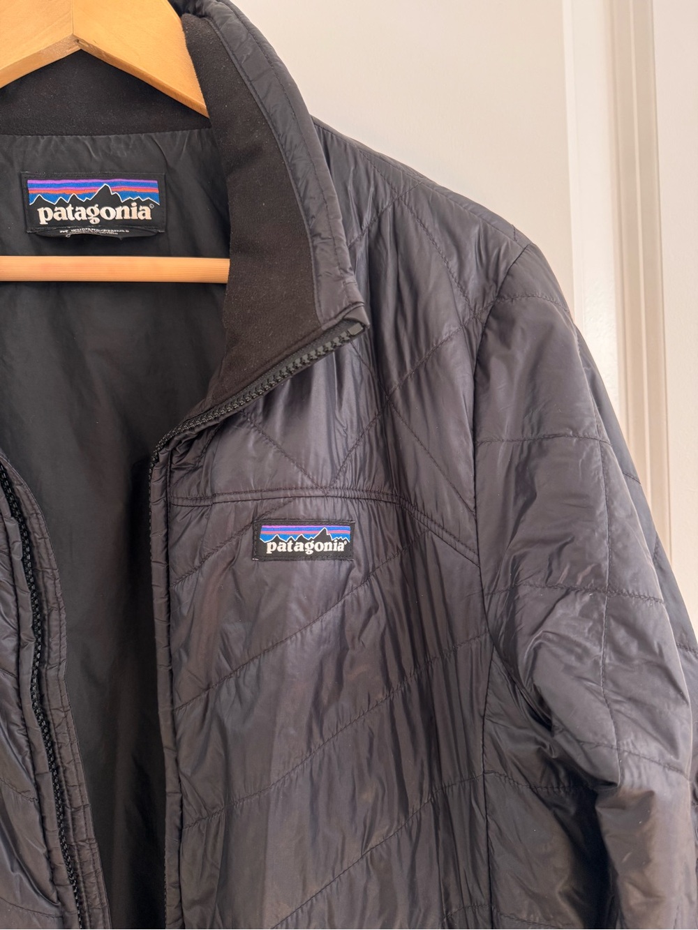 Patagonia Black Nanopuff Quilted Packable Jacket size medium women’s - Picture 9 of 9